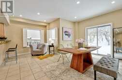 43 ENGLISH OAK DRIVE Richmond Hill