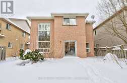 43 ENGLISH OAK DRIVE Richmond Hill