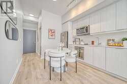 317 - 32 FOREST MANOR ROAD Toronto