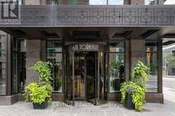 303 - 68 YORKVILLE AVENUE Toronto