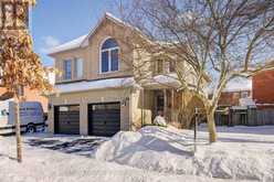 98 WOODROOF CRESCENT Aurora