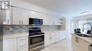 59 JORDANRAY BOULEVARD Newmarket