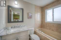 2479 NEWCASTLE CRESCENT Oakville