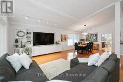 11 BAYHAMPTON COURT Toronto