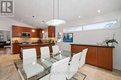 11 BAYHAMPTON COURT Toronto