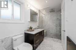 11 BAYHAMPTON COURT Toronto