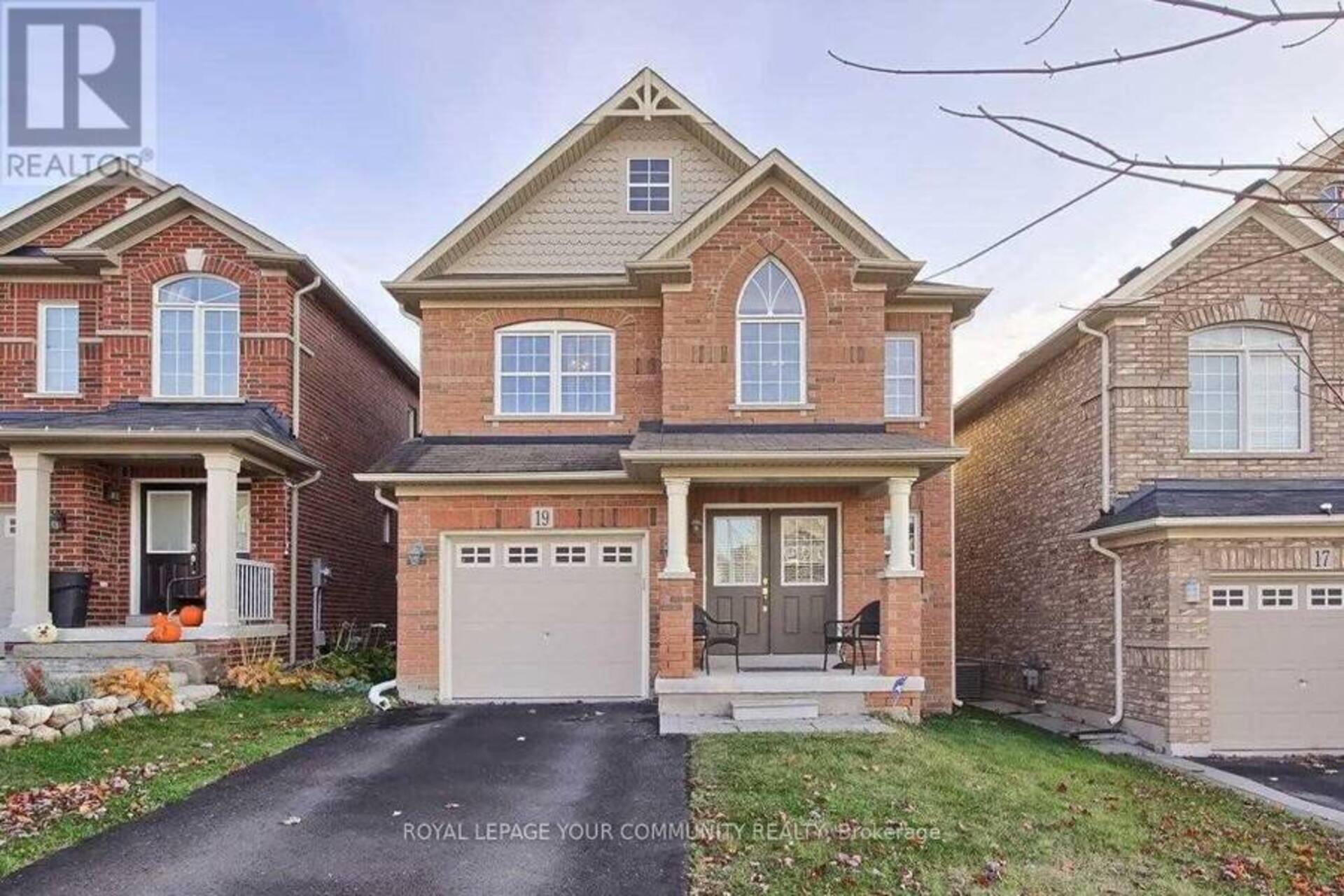 19 HARVEST HILLS BOULEVARD Newmarket