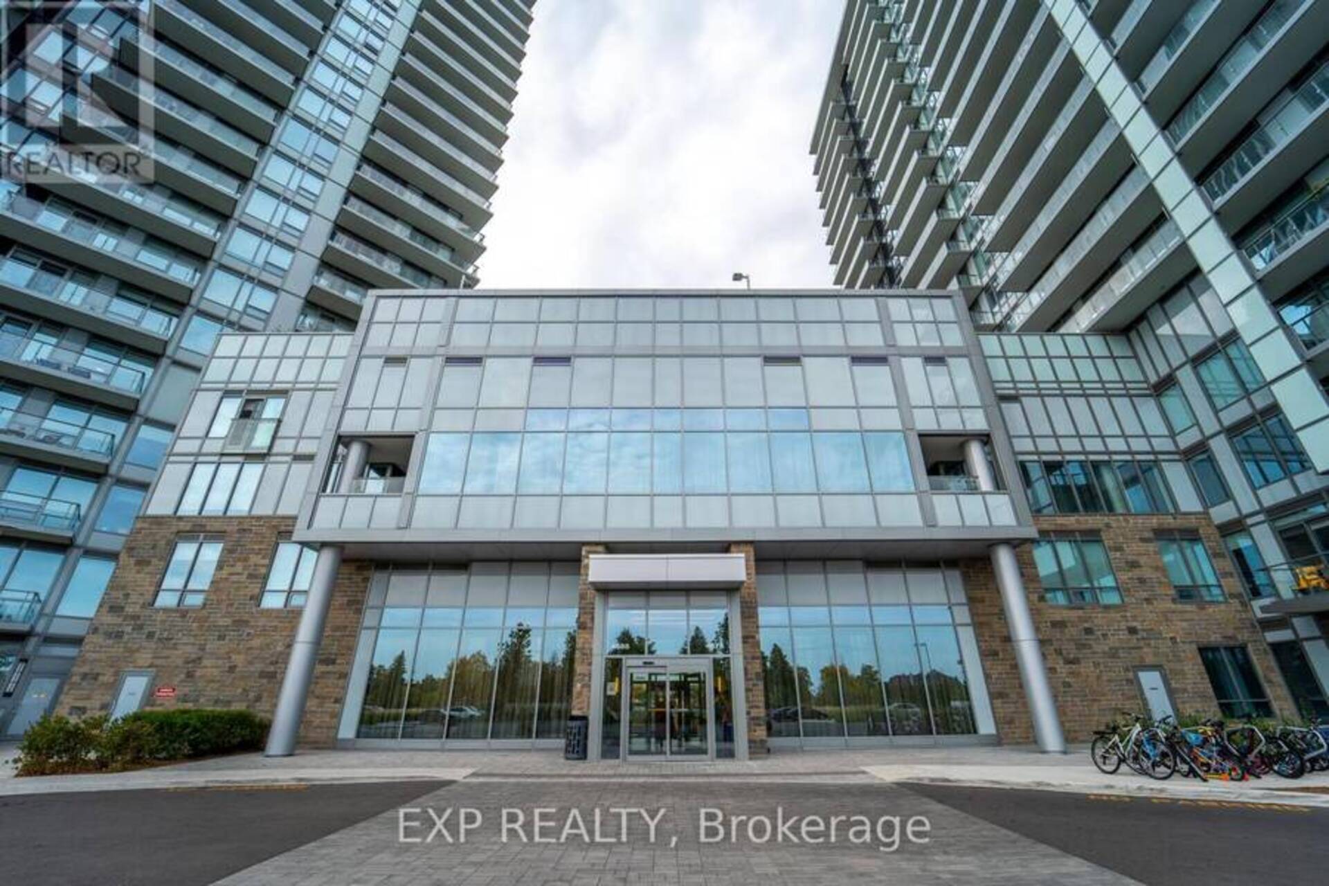 1807 - 4675 METCALFE AVENUE Mississauga