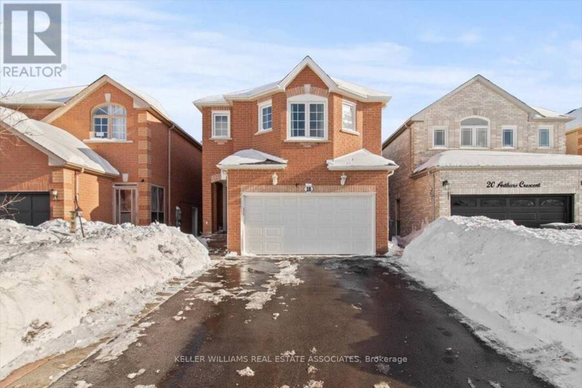 18 ARTHURS CRESCENT Brampton