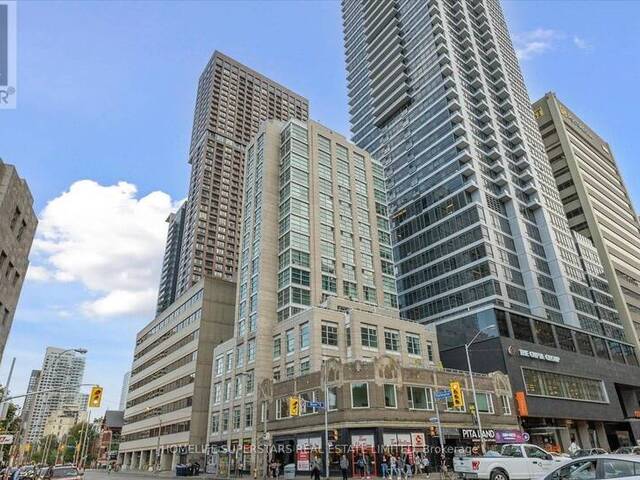 PH 3 - 409 BLOOR STREET E Toronto Ontario