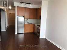 518 - 220 BURNHAMTHORPE ROAD W Mississauga