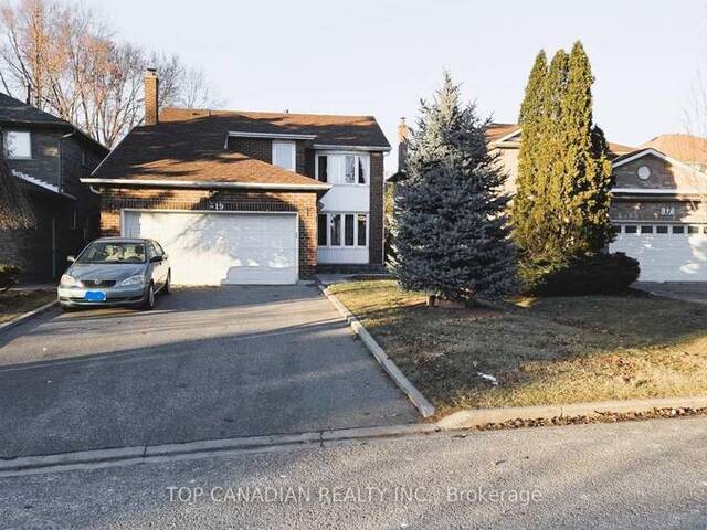 19 ELEANOR CIRCLE Richmond Hill Ontario