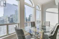 PH2 - 25 GRENVILLE STREET Toronto