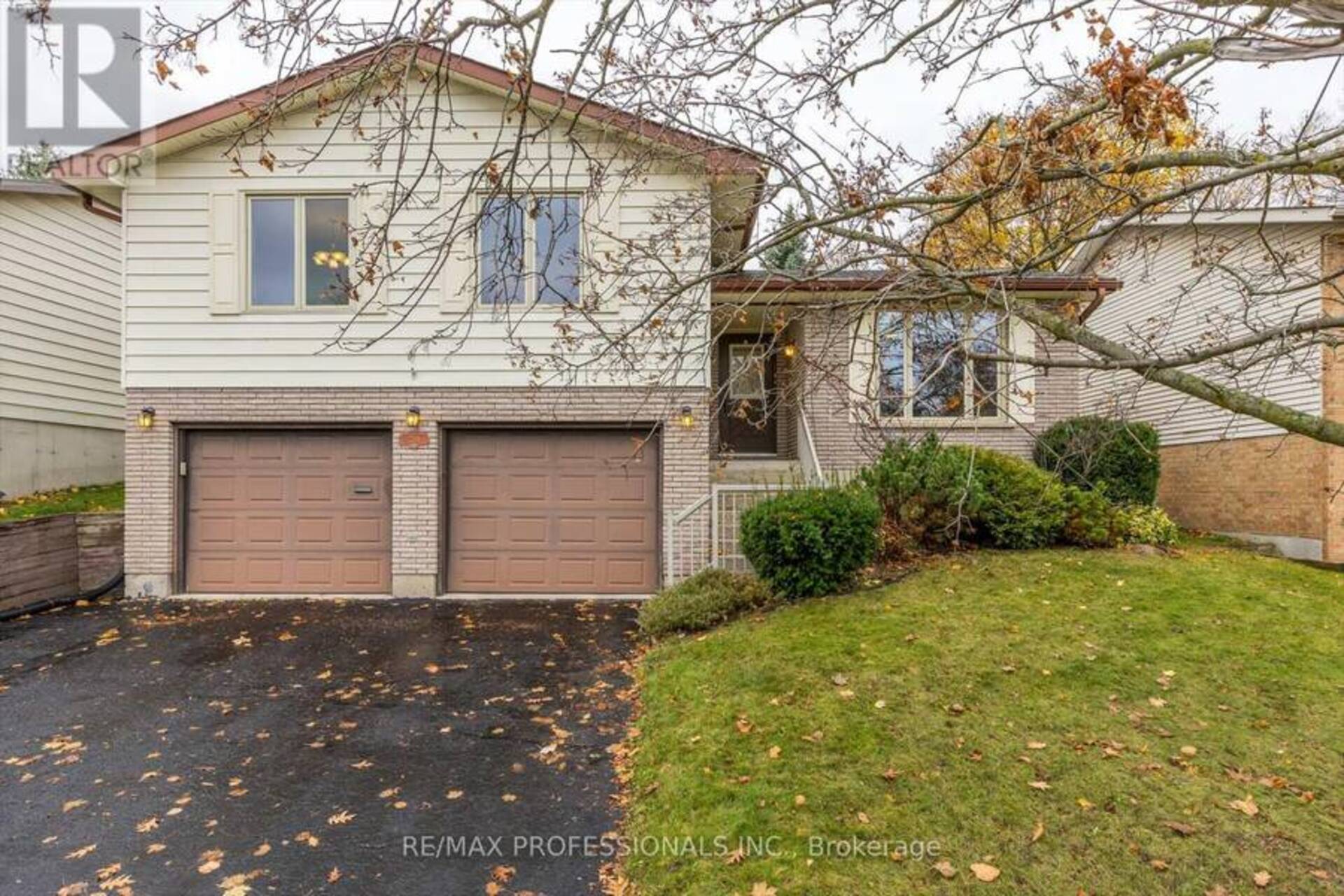 2219 WOODGLADE BOULEVARD Peterborough