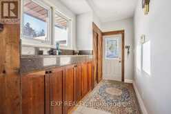 858 TRINITY ROAD S Hamilton