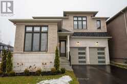 7 BALLANVIEW COURT Whitchurch-Stouffville