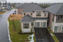 7 BALLANVIEW COURT Whitchurch-Stouffville