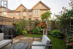 9 LOTUS STREET S Brampton