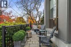 4 - 18 GREENBRIAR ROAD Toronto