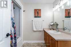 77 ARMEDA CLOW CRESCENT Essa