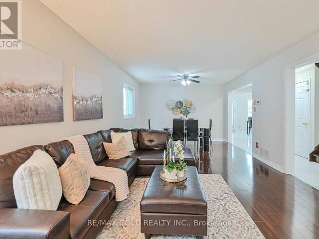 27 BUTTERCUP LANE Brampton Ontario