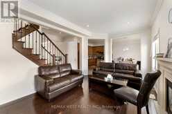 33 LONE ROCK CIRCLE Brampton