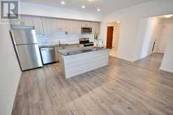 512 - 15 KNEESHAW DRIVE Barrie