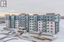 207 - 15 KNEESHAW DRIVE Barrie