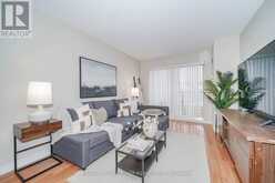 425 - 18 HARDING BOULEVARD Richmond Hill