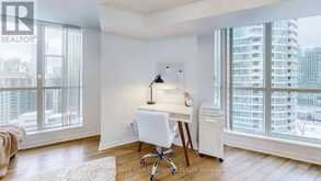 1813 - 208 QUEENS QUAY W Toronto