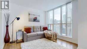 1813 - 208 QUEENS QUAY W Toronto