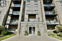 101 - 42 FERNDALE DRIVE S Barrie