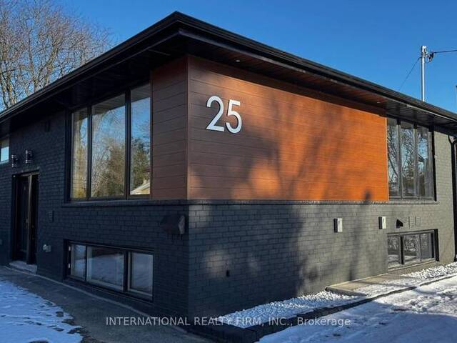 UNIT #2 - 25 TEMPLAR DRIVE Toronto Ontario