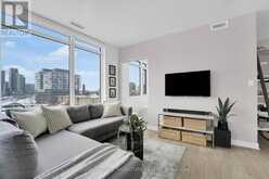 406 - 27 BATHURST STREET Toronto