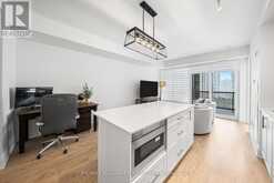 902 - 9075 JANE STREET Vaughan