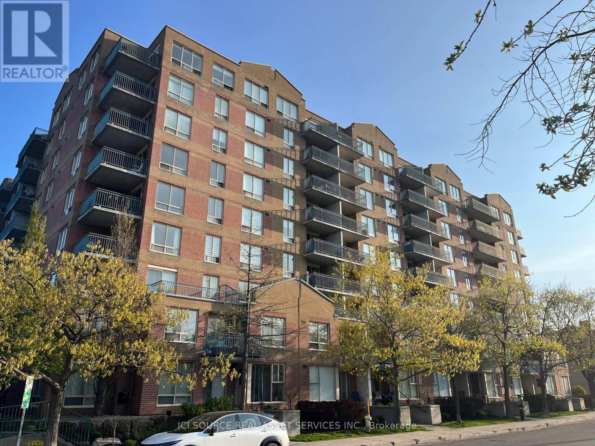 610 - 45 HOLLAND AVENUE Ottawa