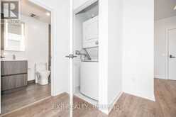 517 - 220 MISSINNIHE WAY Mississauga