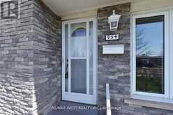 954 BLAIRHOLM AVENUE Mississauga