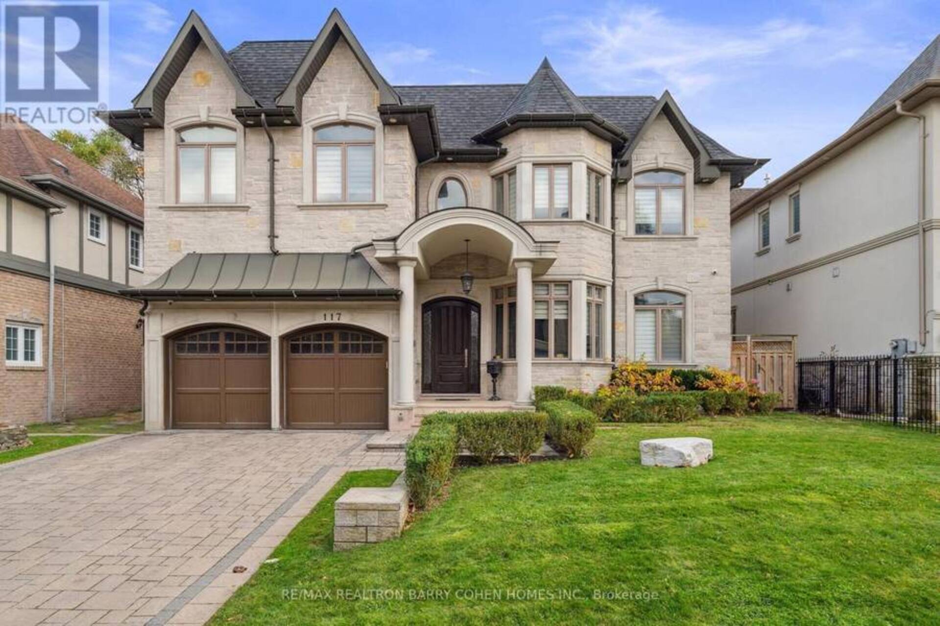 117 UPPER CANADA DRIVE Toronto