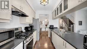 94 DENARIUS CRESCENT Richmond Hill