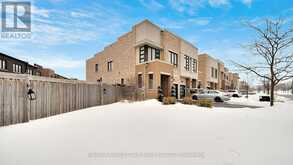 94 DENARIUS CRESCENT Richmond Hill