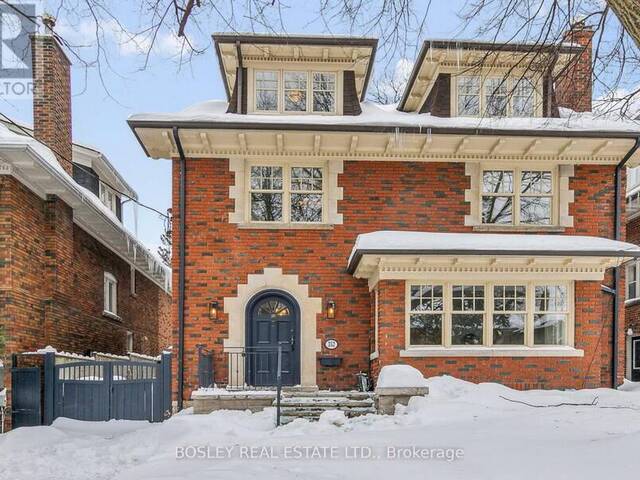 352 INGLEWOOD DRIVE Toronto Ontario