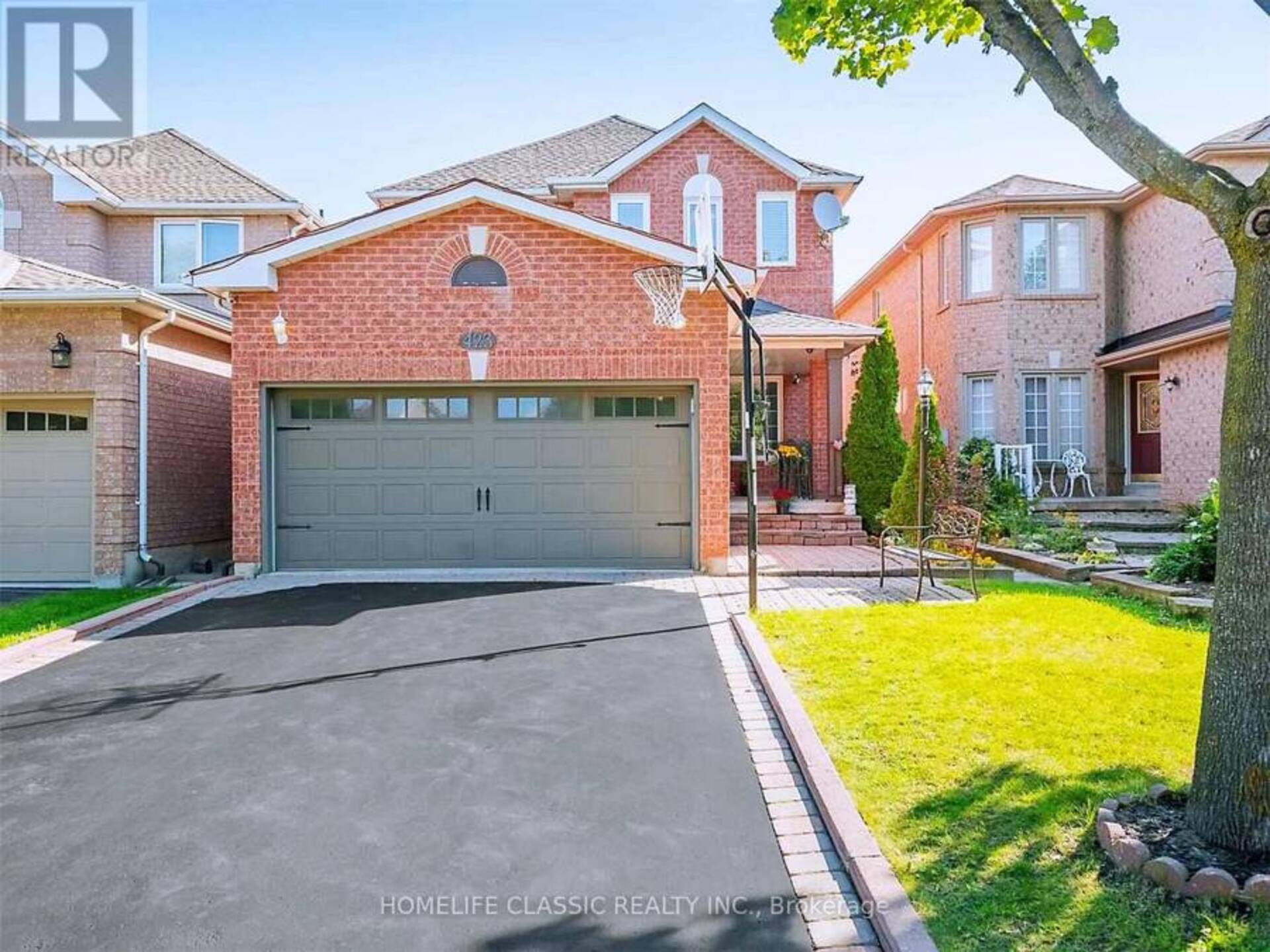 LOWER - 423 FLANAGAN COURT Newmarket