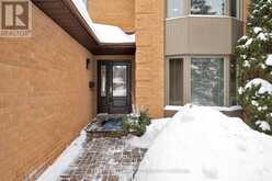 30 OWLS FOOT CRESCENT Aurora