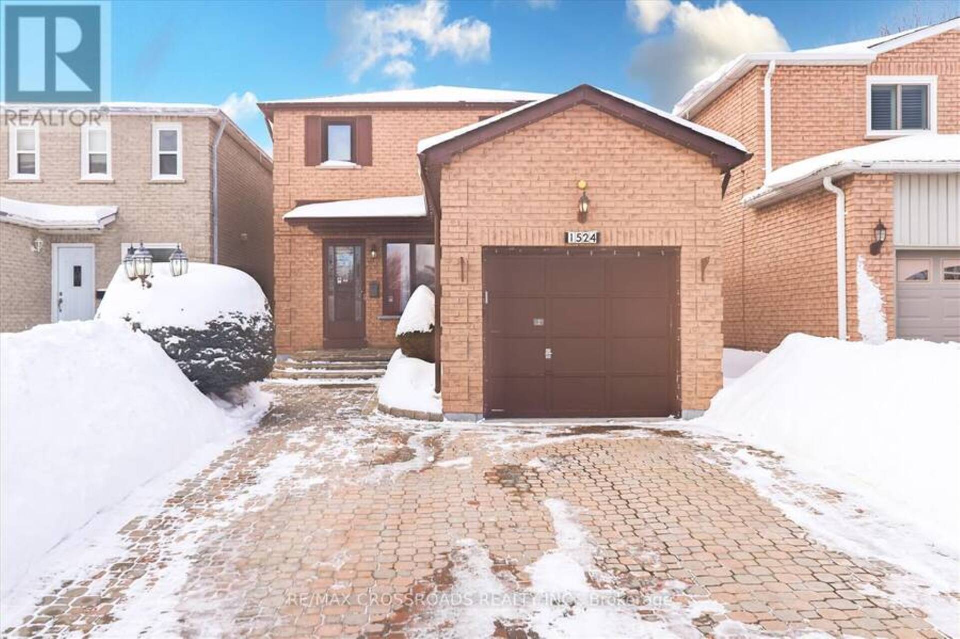 1524 BEECHLAWN DRIVE Pickering