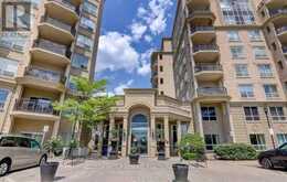 118 - 2 MAISON PARC COURT Vaughan