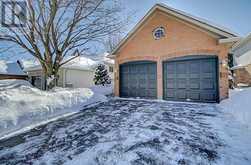 425 ELMWOOD COURT Oshawa