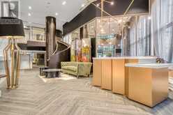 810 - 395 DUNDAS STREET W Oakville