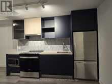 810 - 395 DUNDAS STREET W Oakville