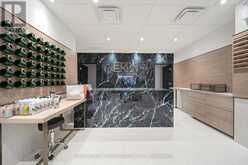 844 DUNDAS STREET W Toronto